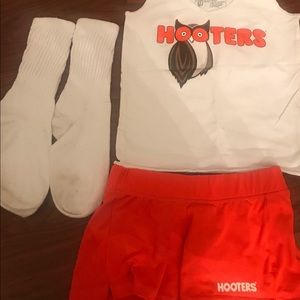 Authentic Hooters Uniform.Perfect for Halloween 🧡